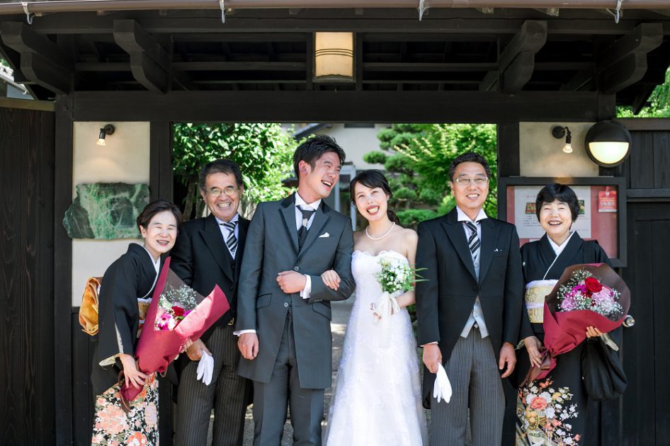 少人数や家族結婚式で人気！挙式スタイルをご紹介 | でら婚🧡